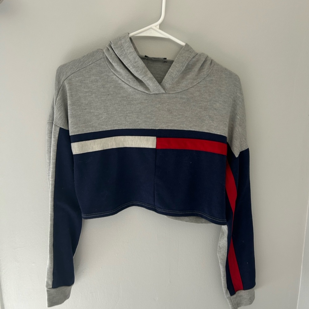 Cropped hoodie
